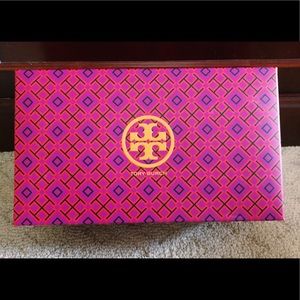 Tory Burch shoe box